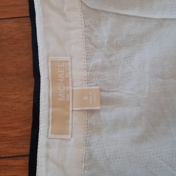 🔥🔥🔥SALE🔥🔥🔥NWOT Michael Kors White & Navy Eyelet Top & Skirt - Picture 3 of 7